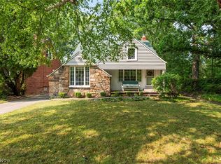 3849 Bainbridge Rd, Cleveland Heights, OH 44118