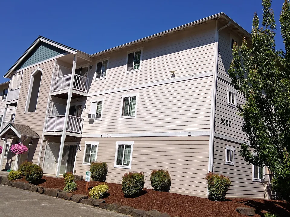 3007 Mount Vista Rd #303