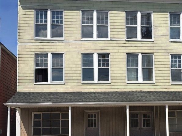17 E Main St APT 10