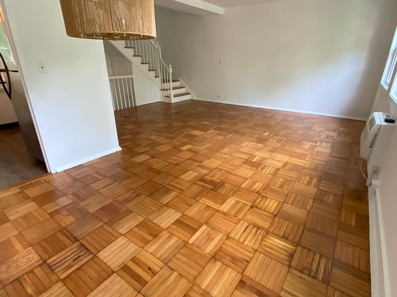 4th image of 3319 Valley Dr