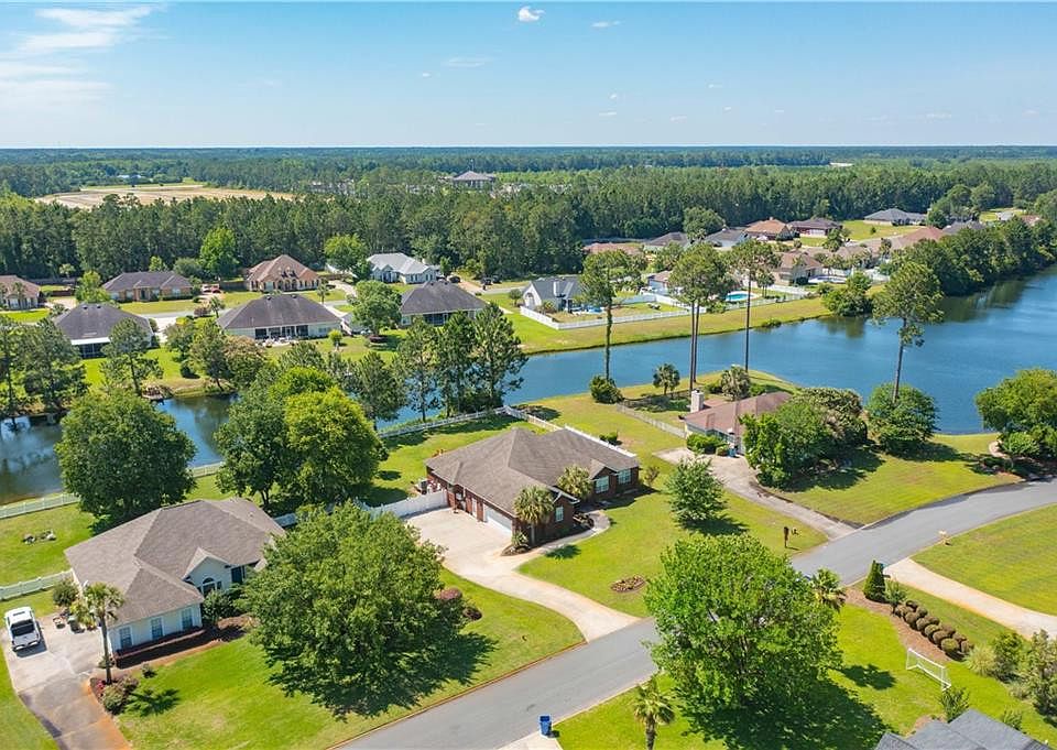 1st image of 333 Edge Water Dr