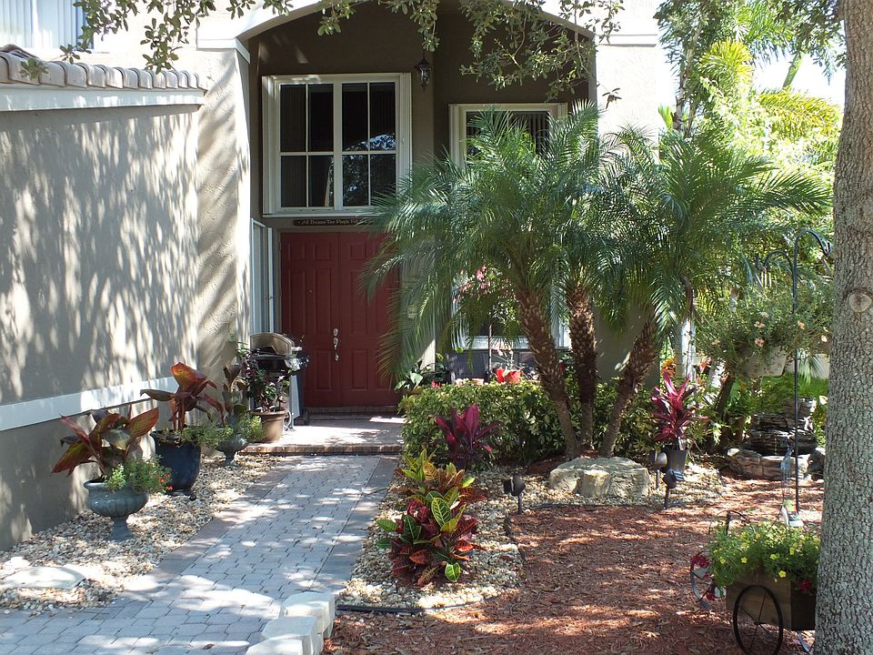 New colors to original house