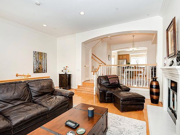 3rd image of 4124 W Kling St