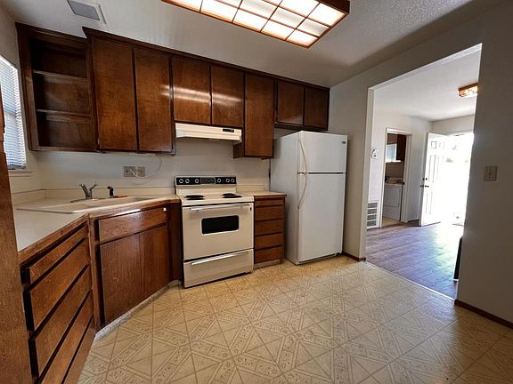 2nd image of 65 Lambuth Ave APT 1