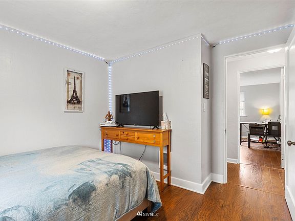 5th image of 2103 N Callow Ave