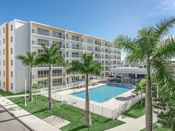 Modern Towers Apartments