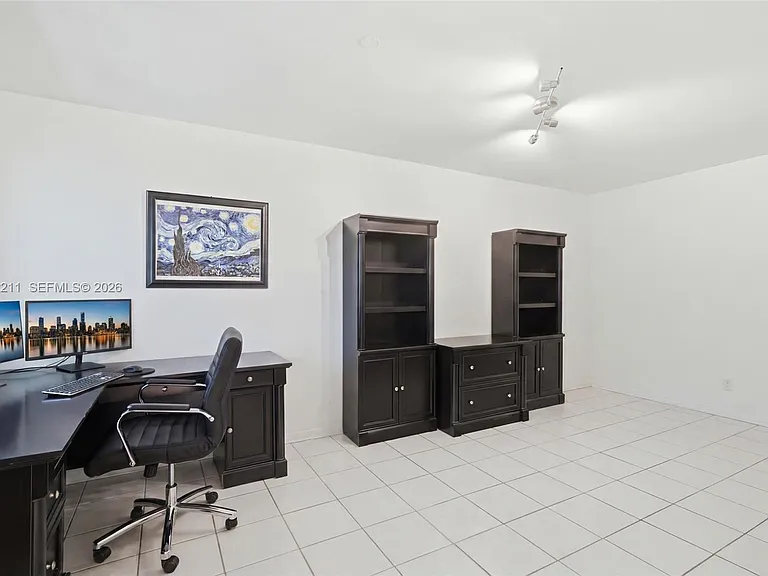 21221 NE 3rd Ct — Photo 8