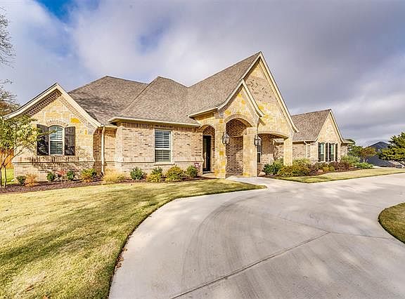 2nd image of 4117 Crosswind St