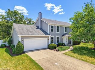 18925 Stony Point Dr, Strongsville, OH 44136