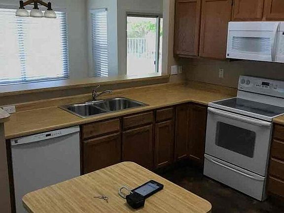 4th image of 13264 N 55th Dr