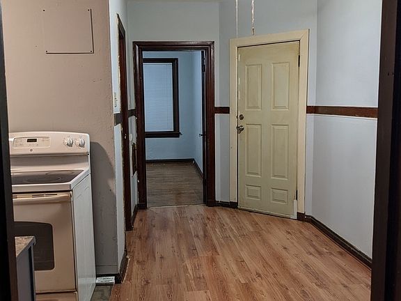 5th image of 8106 S Broadway #8106-1N