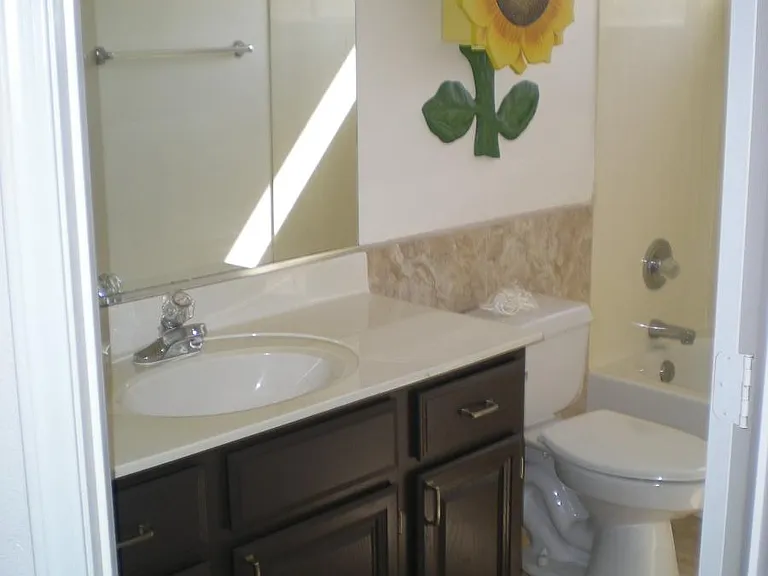 2nd Bathroom