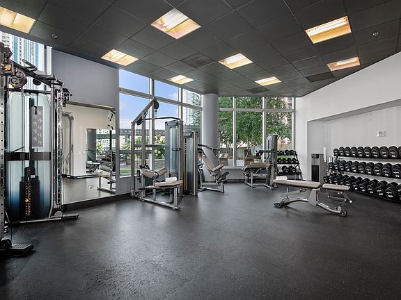 5th image of 300 N Canal St #2205