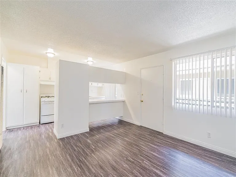 Long Beach living area