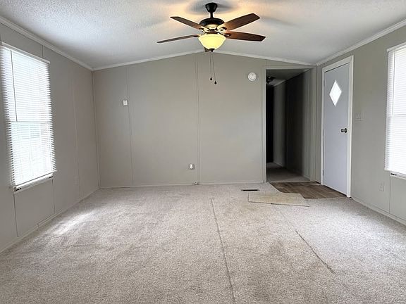 4th image of 26 Boardwalk Cir #26