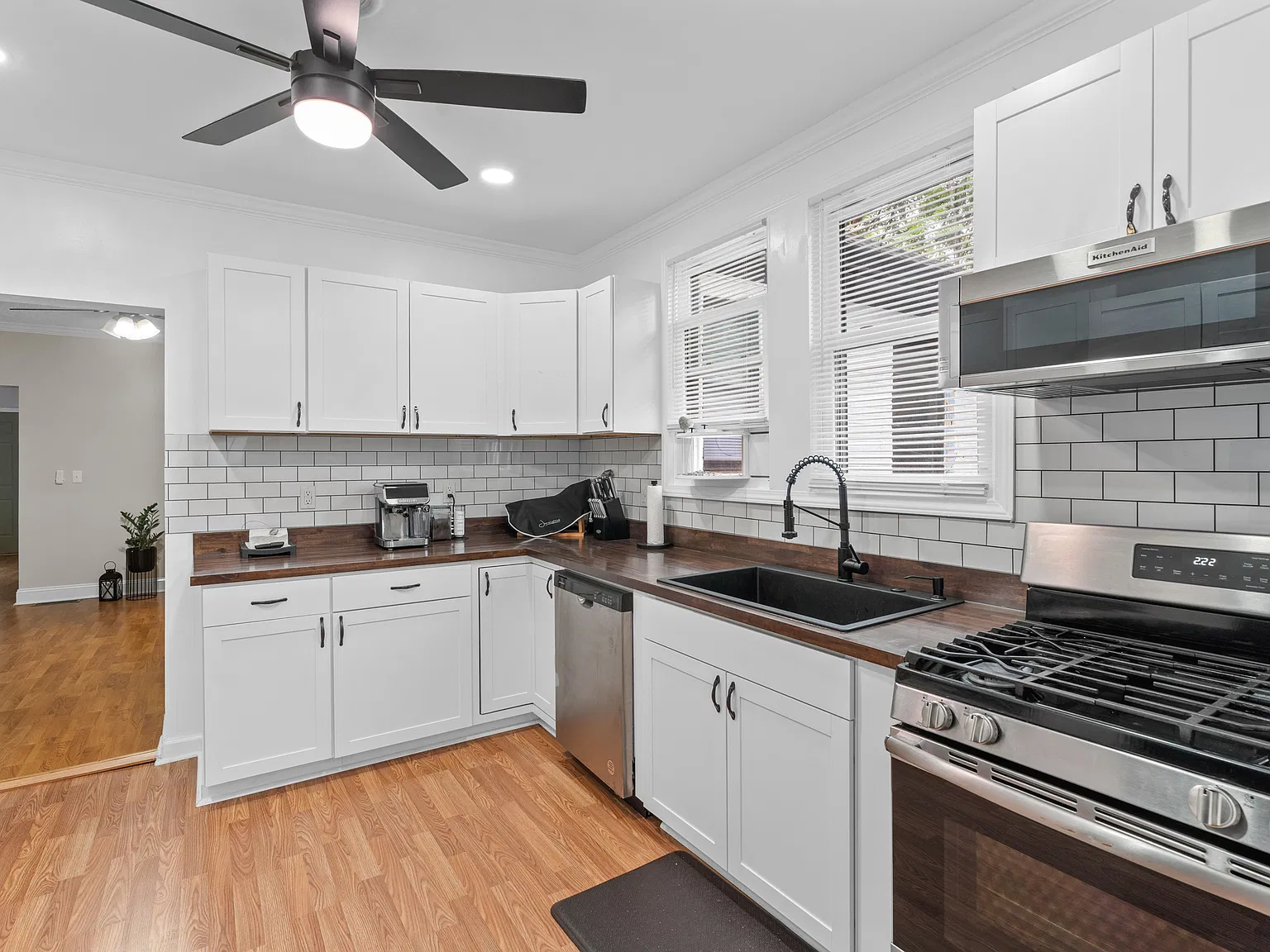 3606B Phillips St — Photo 3