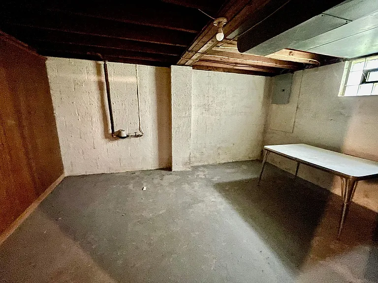141 Carroll St — Photo 10