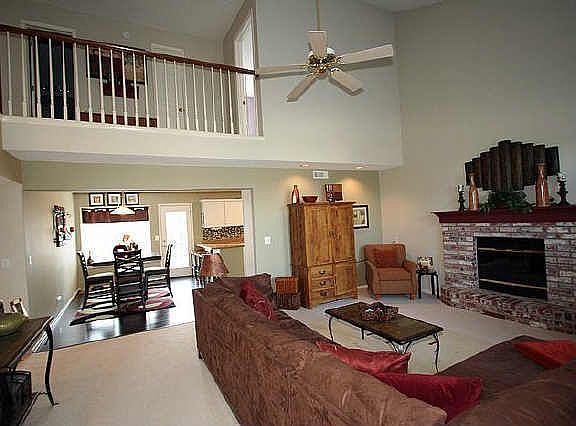 5th image of 1509 W Fort Worth St S