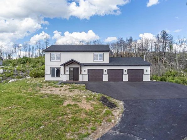 195 Carmel Cres, Hammonds Plains, NS B3Z 1N8