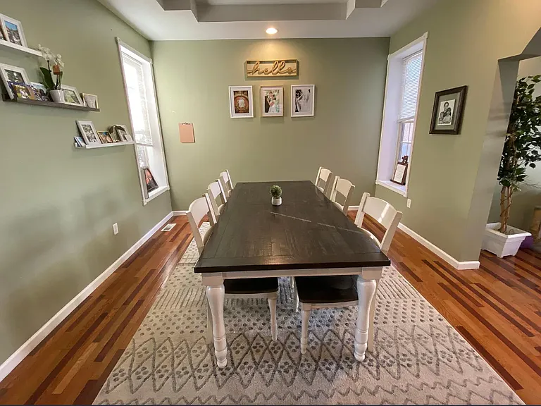 306 Vine St — Photo 11