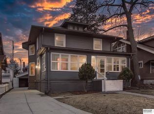 2877 Bauman Ave, Omaha, NE 68112