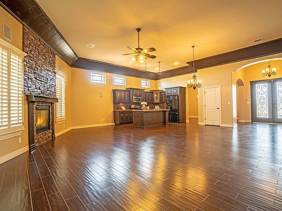 5th image of 12701 Valentin Ave