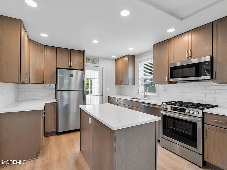 505 Long Branch Ave — Photo 10