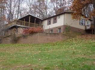 6042 Well Hollow Rd, Harrisonburg, VA 22802