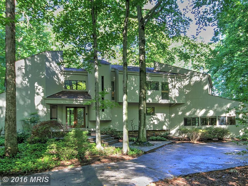 1st image of 10115 Walker Woods Dr