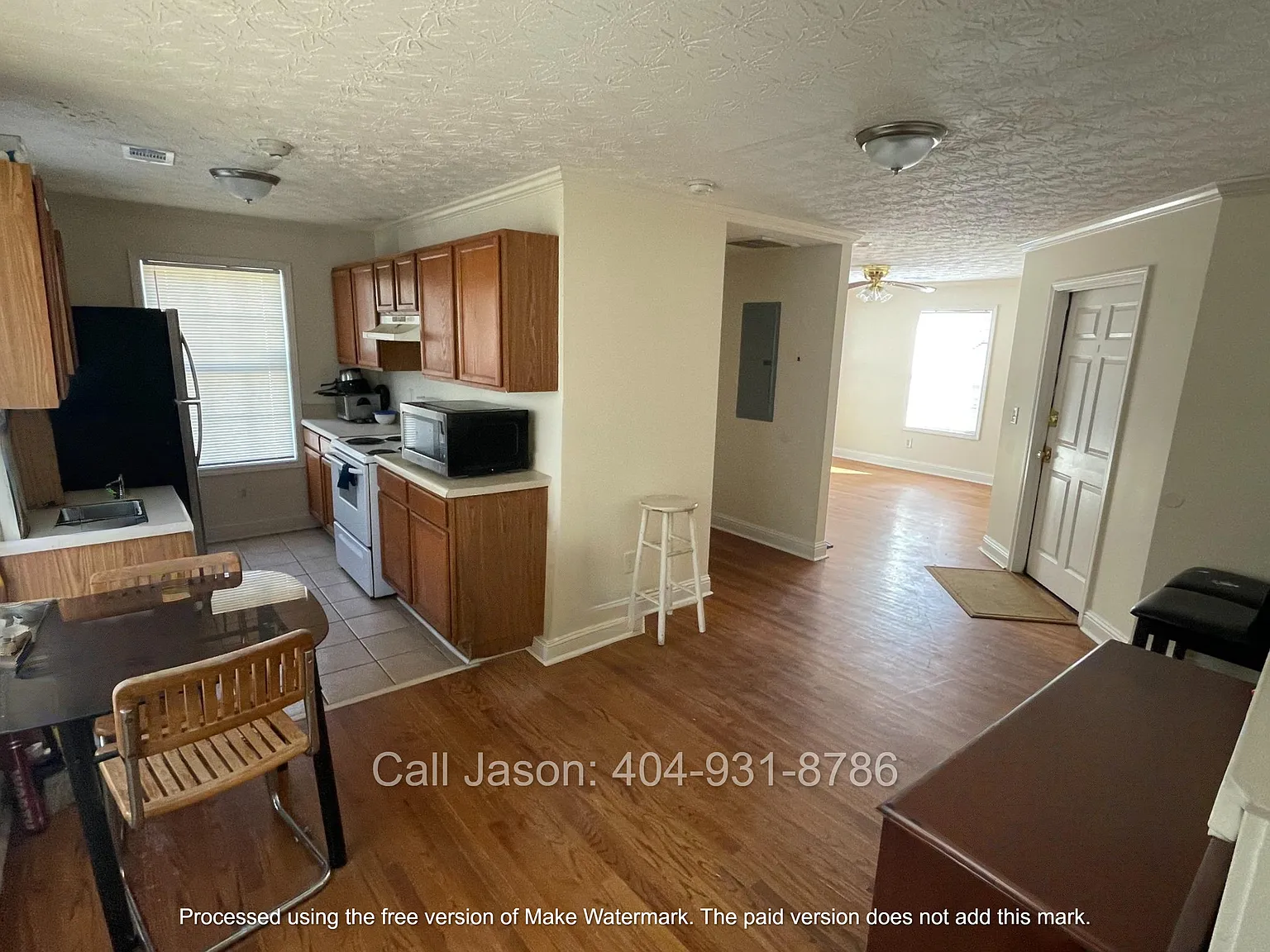 4 bed, 1300 sqft, $595 — Photo 2