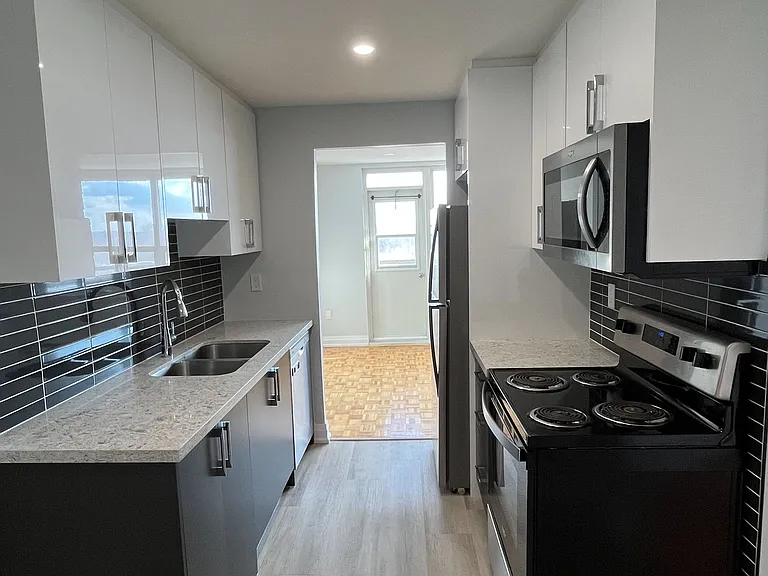 199 Hillcroft St #156 — Photo 3