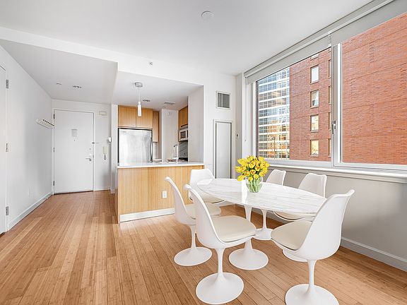 3rd image of 300 N End Ave APT 4F