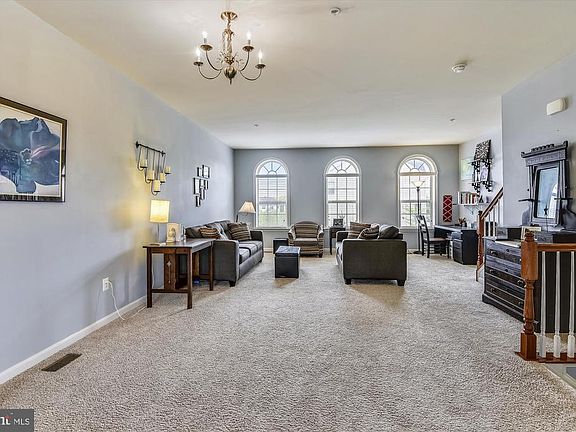 3rd image of 1104 Carinoso Cir