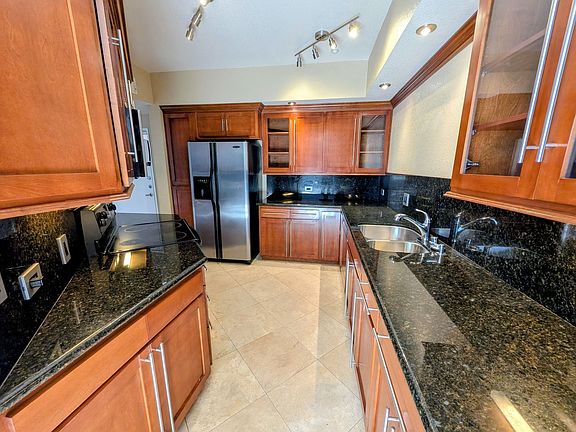 2nd image of 101 Market St Unit 117
