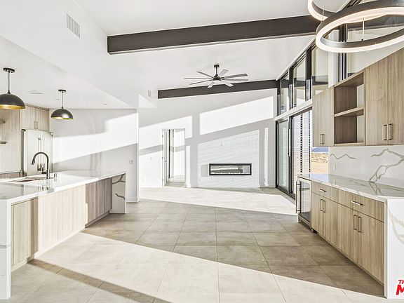 2nd image of 250 Ducor Ave