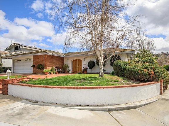 5th image of 31718 Dunraven Ct