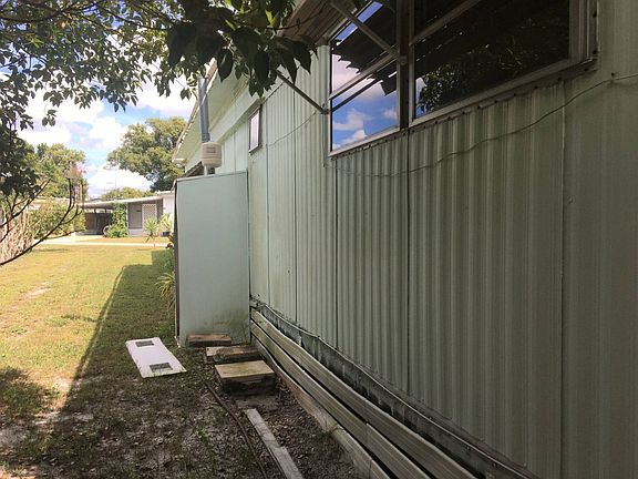 4th image of 87 Gardenia Ave