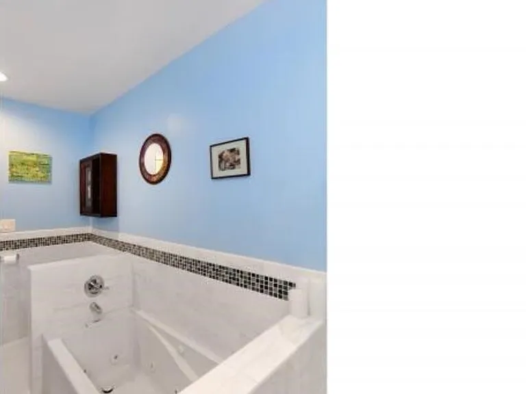 4721 Greenbush Ave — Photo 16