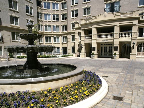 2nd image of 5 Park Pl APT 107