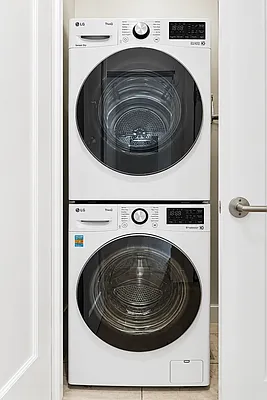 Laundry, photo 1