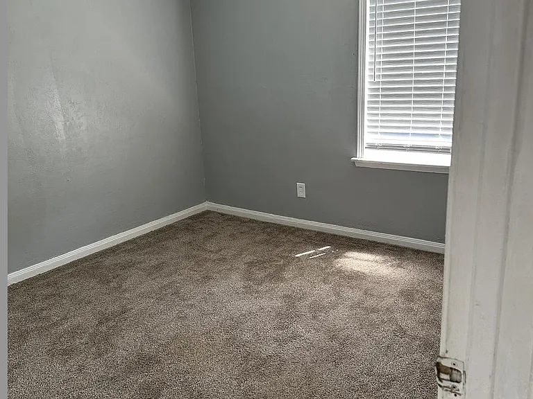 536 Babb Dr — Photo 16