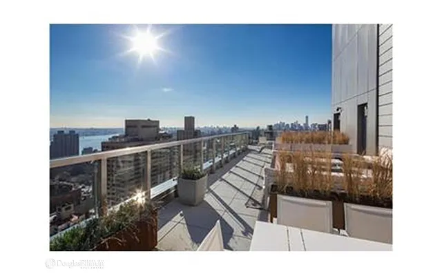 Rented by Douglas Elliman | media 32
