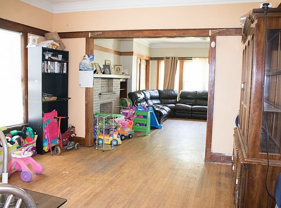 3rd image of 3004 N Albany Ave
