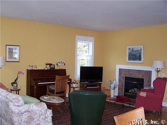 4th image of 139 Greencastle St