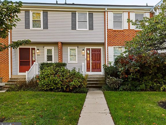 2nd image of 725 Society Hill Blvd