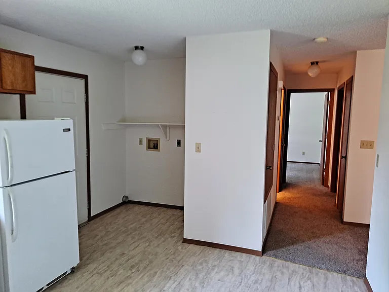 313 McKennon Ct — Photo 6