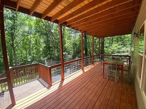 5th image of 25 Merritt Cir