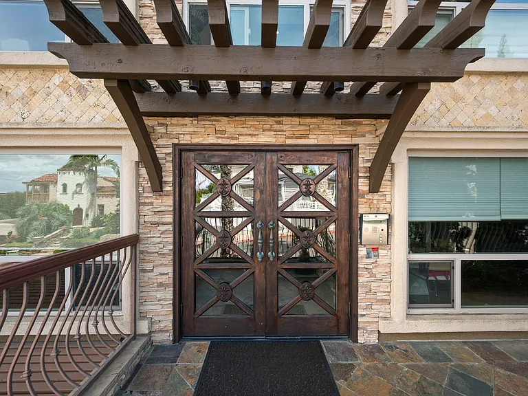 2955 McCall St #301 — Photo 32