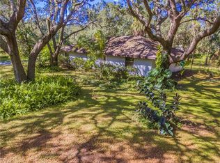 1125 Oxbow Rd, Wimauma, FL 33598