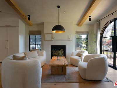7608 Truxton Ave, Los Angeles, CA, 90045